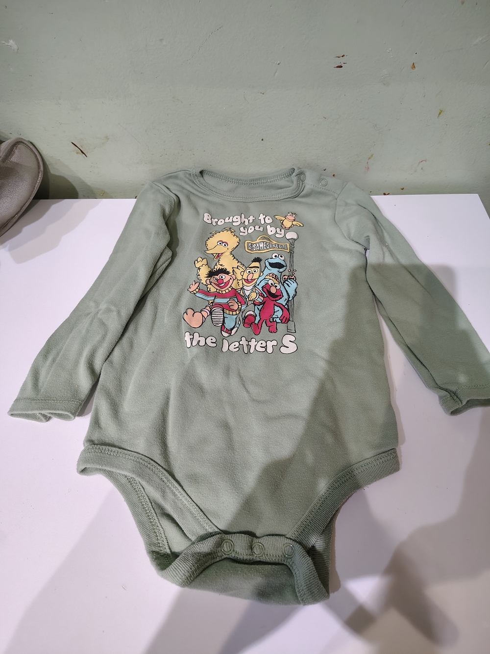 Sesame Street Green Baby Boys Long Sleeve One Piece Size 24 Months Bodysuit